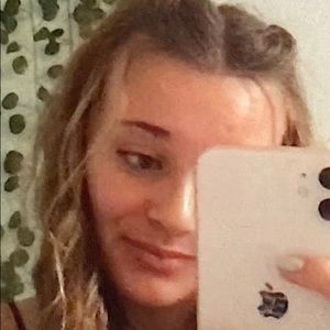 Meet your Posher, Sophia